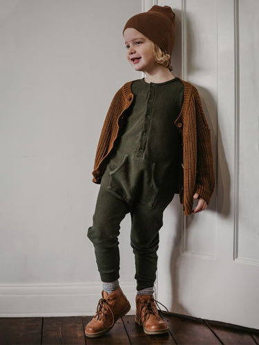 The Simple Folk Long John, Olive